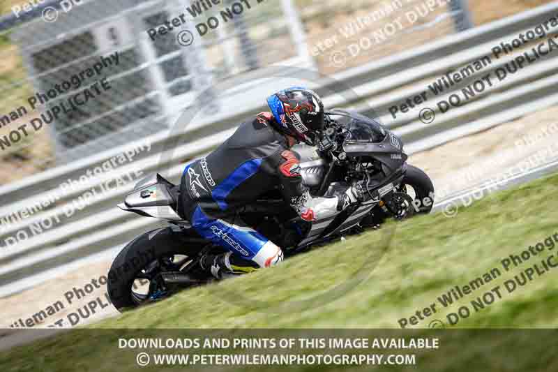 cadwell no limits trackday;cadwell park;cadwell park photographs;cadwell trackday photographs;enduro digital images;event digital images;eventdigitalimages;navarra;no limits trackdays;peter wileman photography;racing digital images;trackday digital images;trackday photos